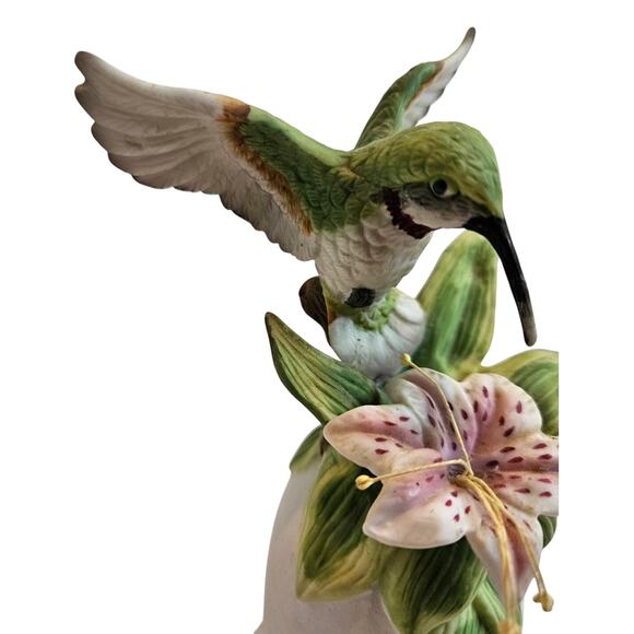 Hummingbird Seymour Mann Signed M. Bernini Porcelain Bisque Bell 1996 Vintage 6" - Picture 2 of 10
